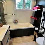 Les Acacias Homestay La Milesse