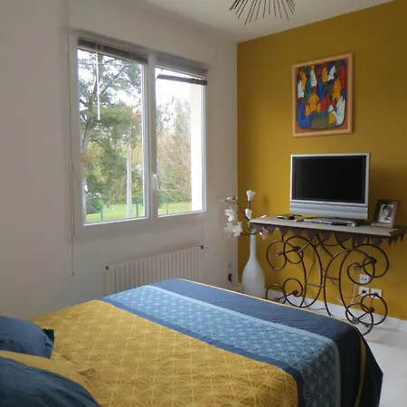 Δωμάτια σε οικογενειακή κατοικία Les Acacias